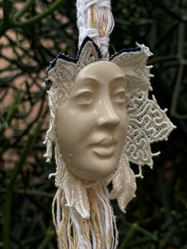 Vestal - Imagen 2